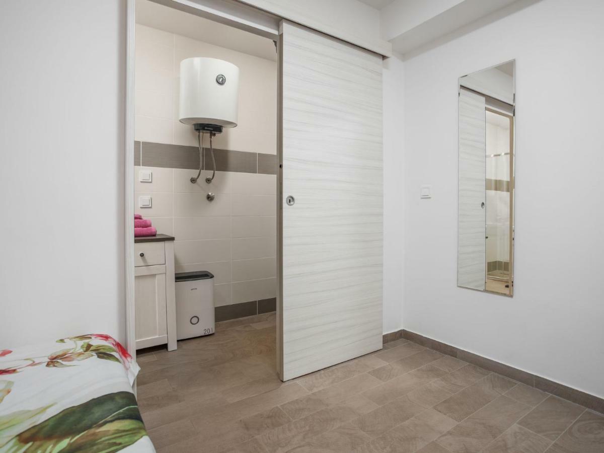Drivenik Holiday Home Villa Matija By Interhome מראה חיצוני תמונה